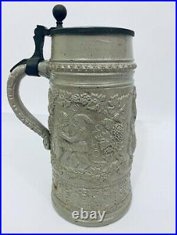 Antique German Beer Stein KING GAMBRINUS & GNOMES in high relief 1L BE HAPPY