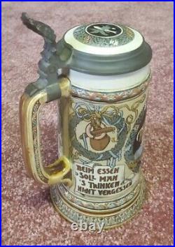 Drinkers & Barmaid with Saying by Mettlach 1/2L German beer stein antique # 2716