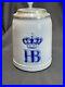 Hofbrauhaus-Munchen-0-5L-Lidded-Beer-Stein-HB-Crown-German-Stoneware-Tankard-01-zxqp