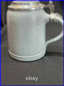 Hofbrauhaus Munchen 0.5L Lidded Beer Stein HB Crown German Stoneware Tankard