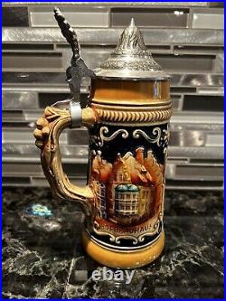 Munchen Bavaria Lidded Beer Stein Embossed Hand Painted German Mug